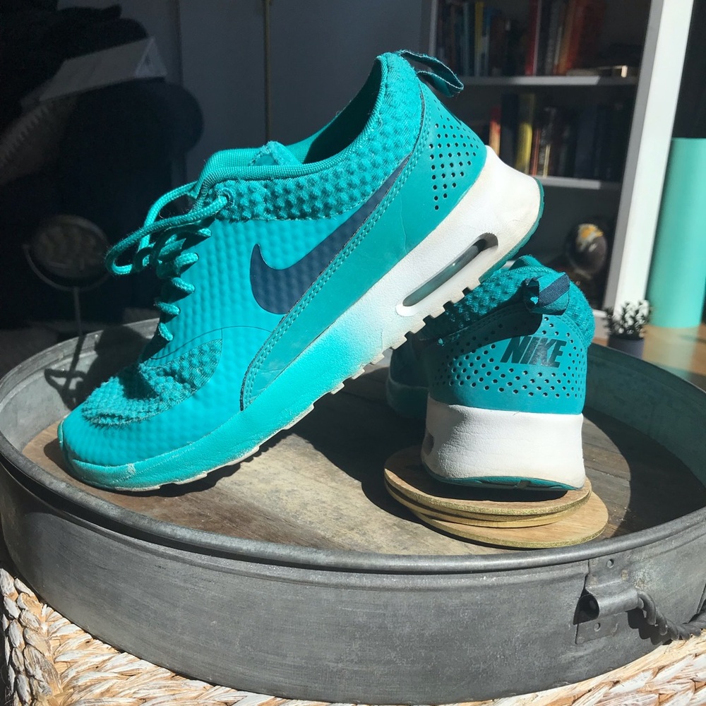 Blue nike air max